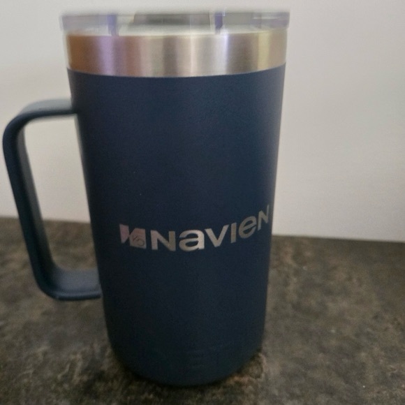 New YETI Navy Travel Mug Has A Company Name On Back - Picture 3 of 11
